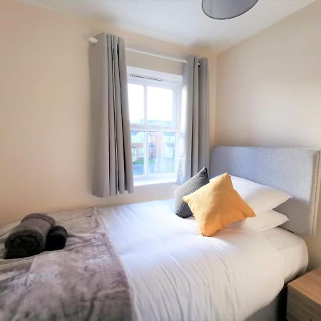 Emerald House - Spacious 3 Bed House With Ensuite Parking Gardens And Netflix Leamington Spa Eksteriør billede