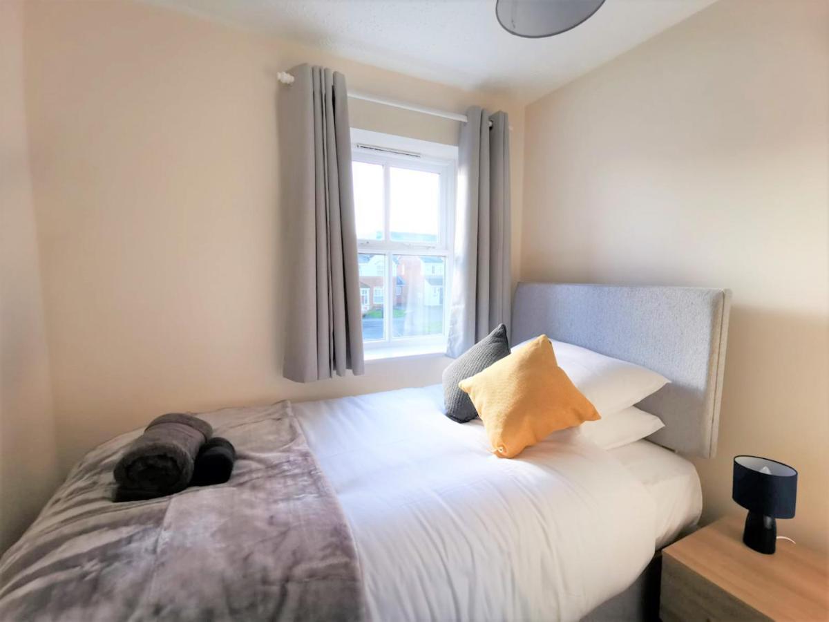 Emerald House - Spacious 3 Bed House With Ensuite Parking Gardens And Netflix Leamington Spa Eksteriør billede