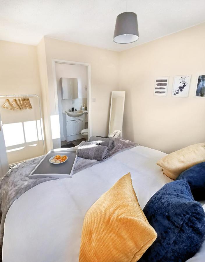 Emerald House - Spacious 3 Bed House With Ensuite Parking Gardens And Netflix Leamington Spa Eksteriør billede