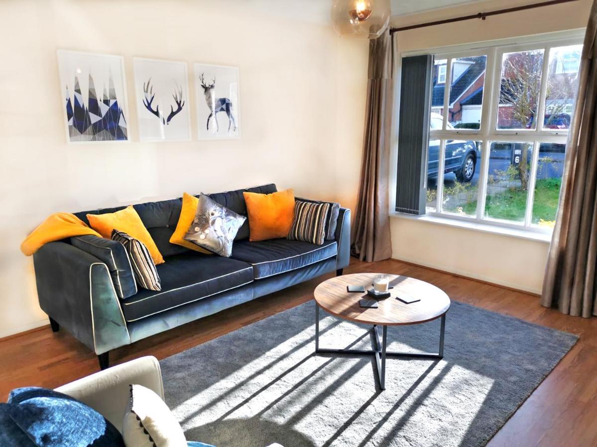 Emerald House - Spacious 3 Bed House With Ensuite Parking Gardens And Netflix Leamington Spa Eksteriør billede